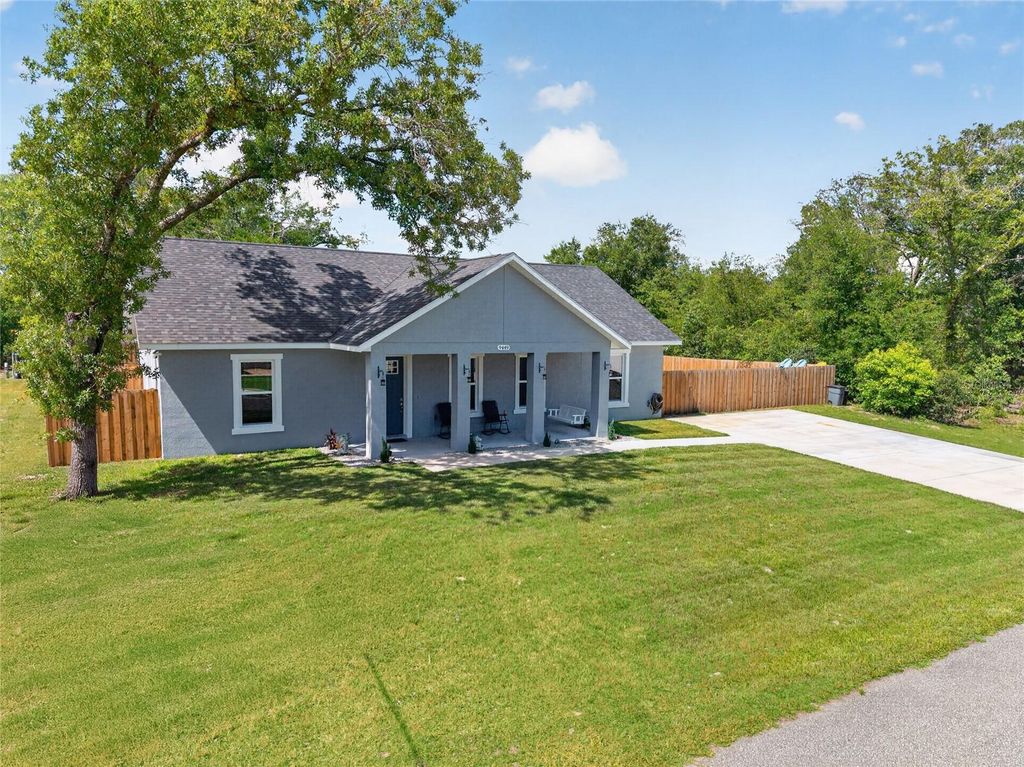 Photo of 9449 SE 158th Place, Summerfield, FL 34491 (MLS # OM725194)