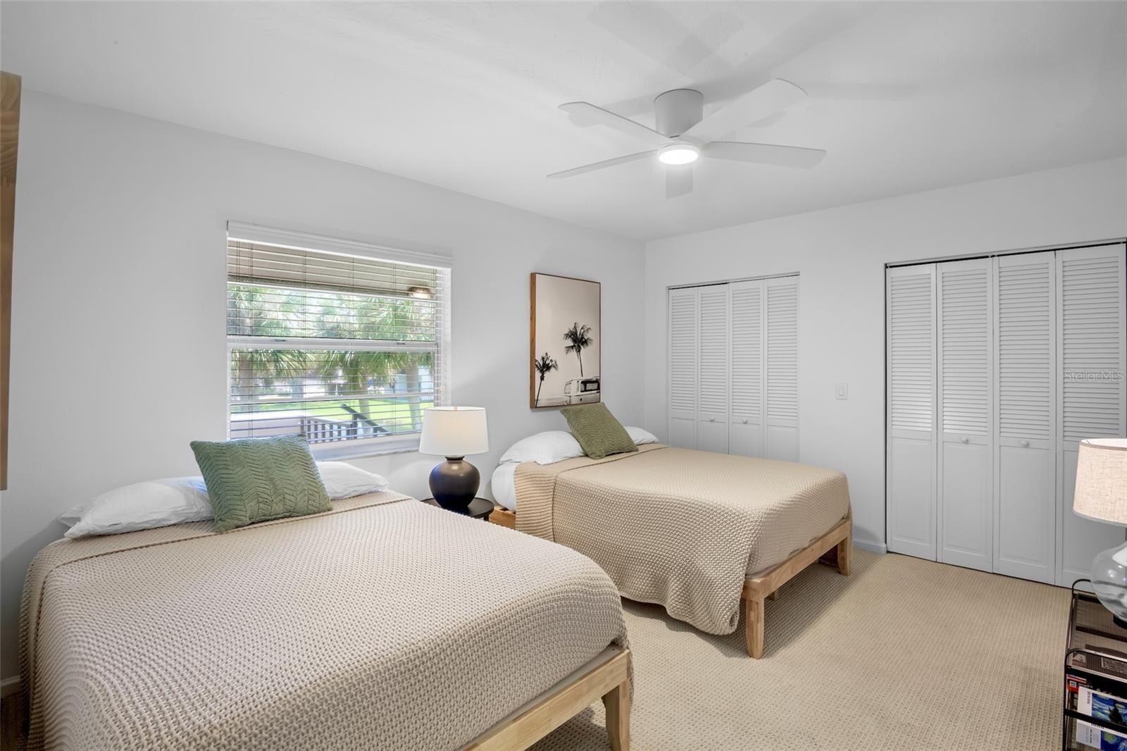 PELICAN HARBOUR & BEACH CLUB - Residential