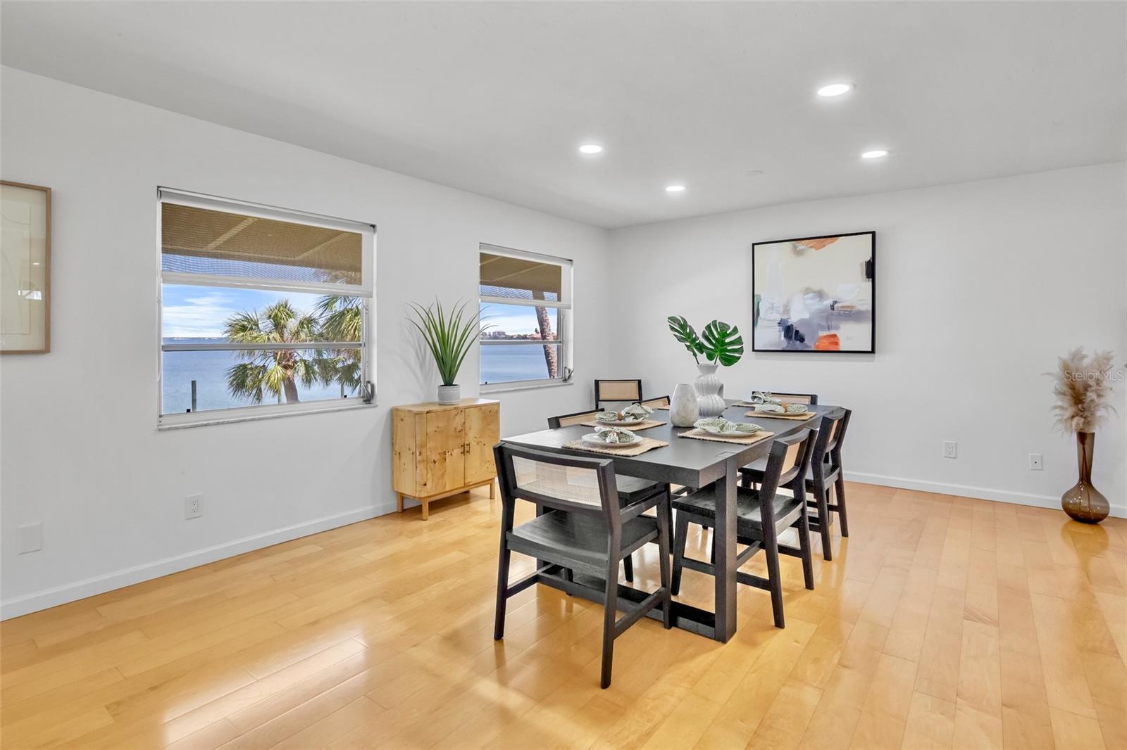 PELICAN HARBOUR & BEACH CLUB - Residential