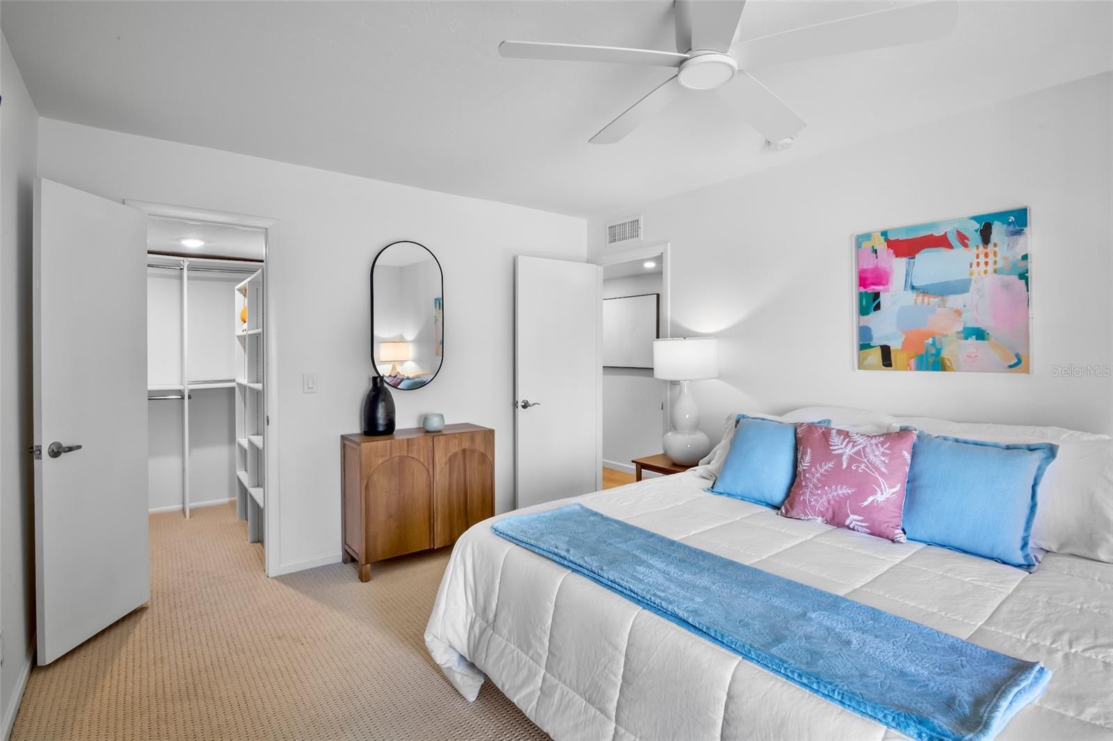 PELICAN HARBOUR & BEACH CLUB - Residential