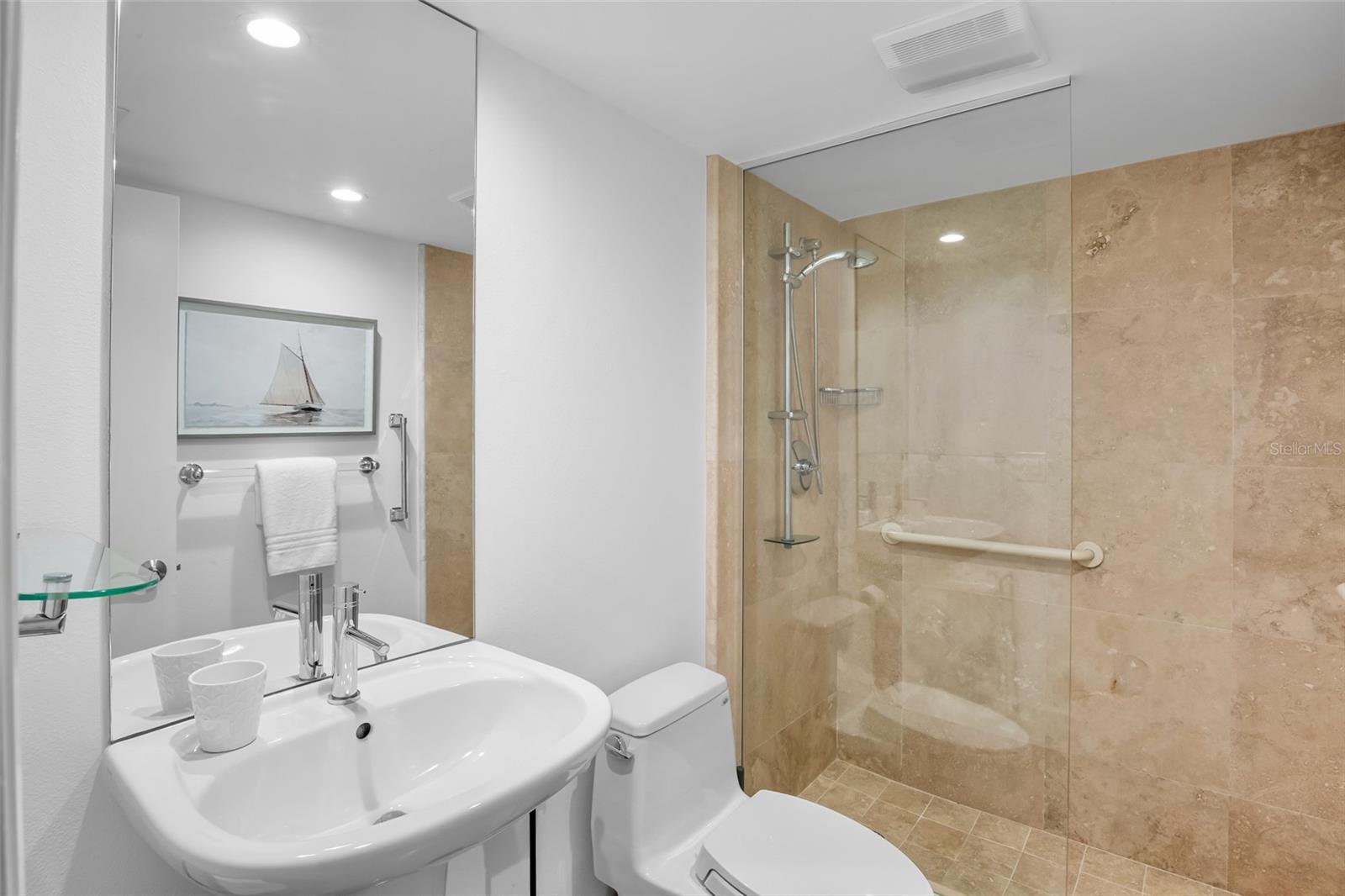 PELICAN HARBOUR & BEACH CLUB - Residential