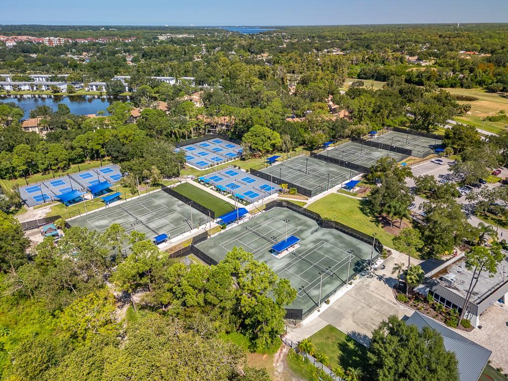 EAST LAKE WOODLANDS CLUSTER HOMES - Residential