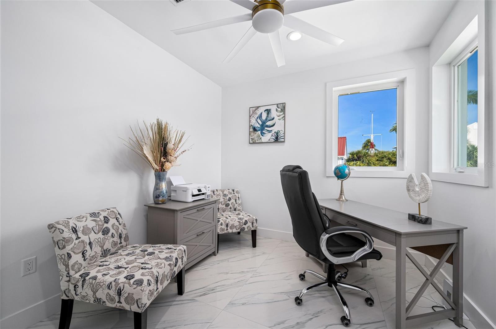 CORAL SANDS - Residential