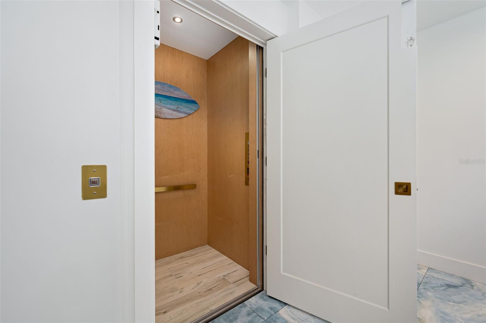 CORAL SANDS - Residential