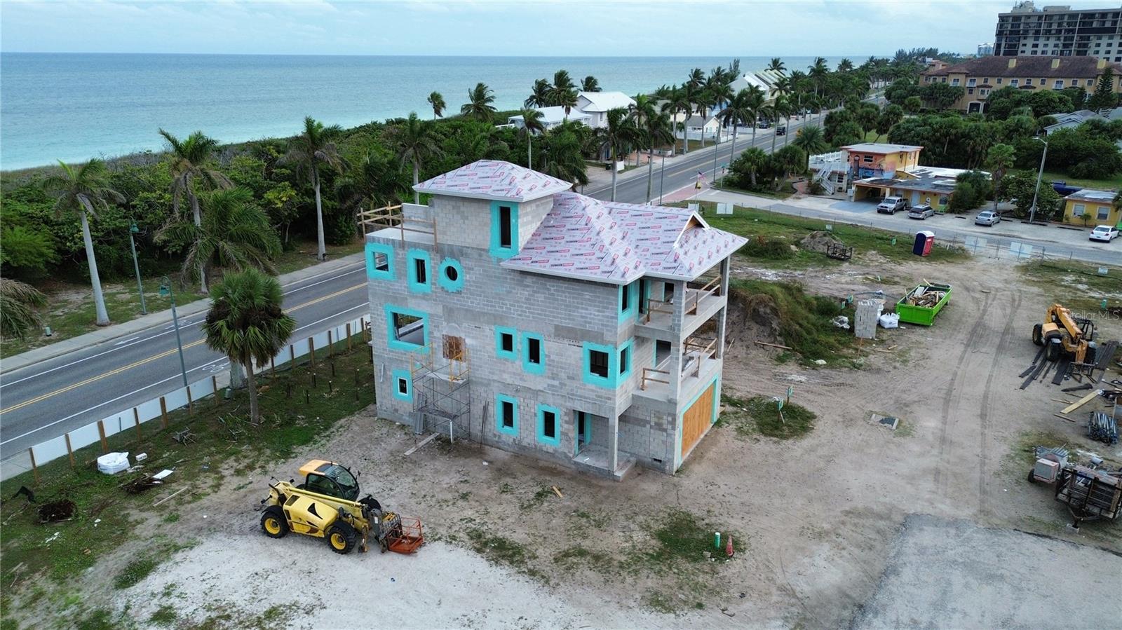 CORAL SANDS - Residential