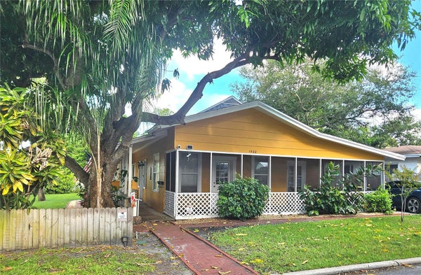 1500 N OSCEOLA AVE, CLEARWATER, FL 33755 - Image d4a1e4c8a403972de4f3906b593df74c/3513961310