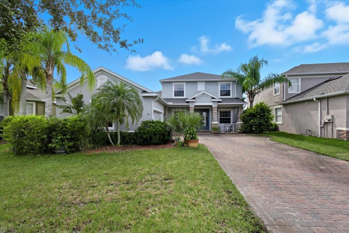 GRANDE CHAMPION - Residential