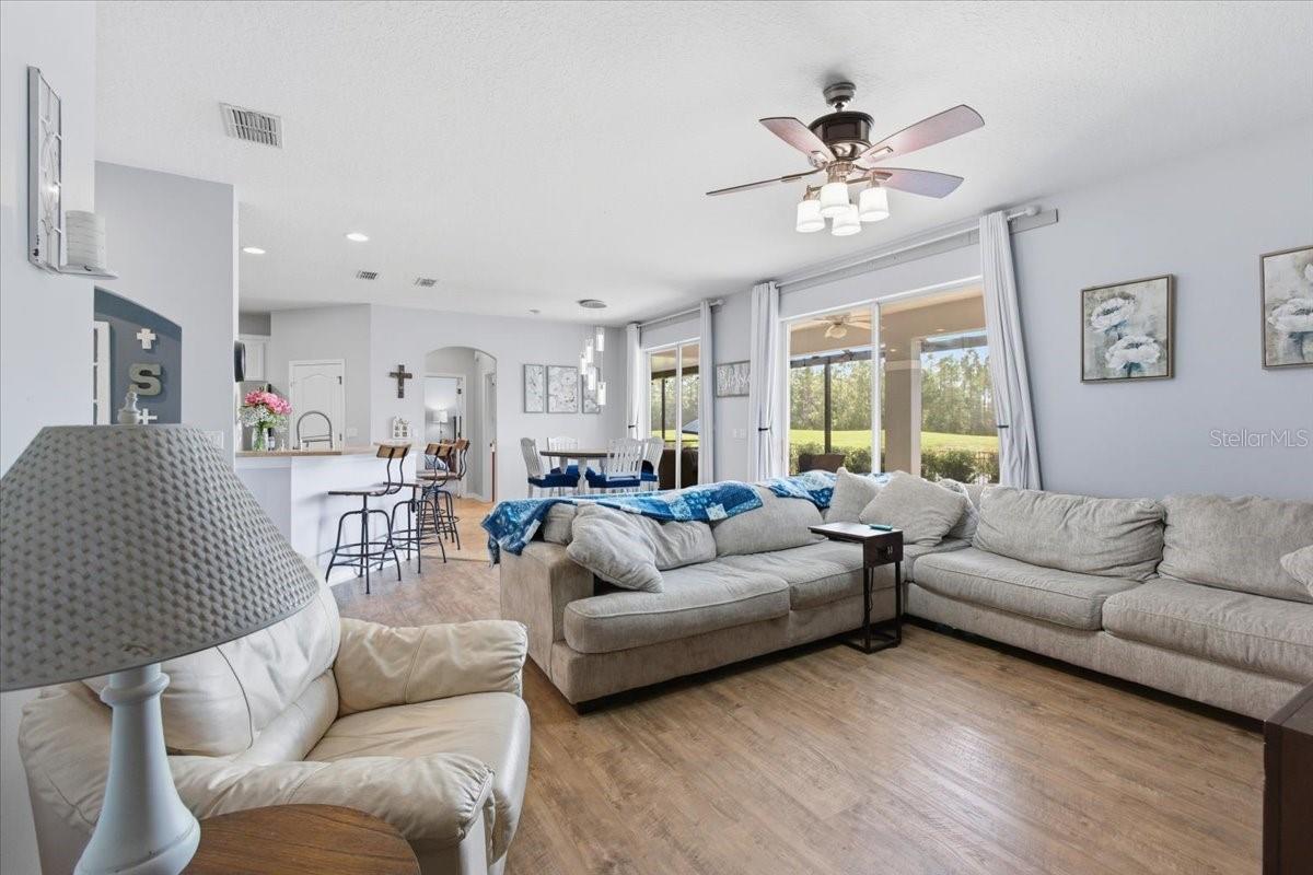 GRANDE CHAMPION - Residential