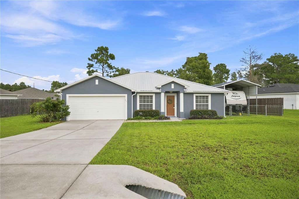 Photo of 5 Fir Drive Run, Ocala, FL 34472 (MLS # OM731085)