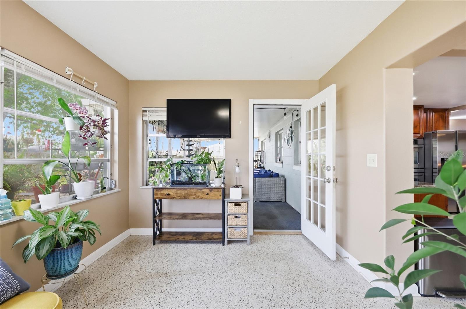 LAKE MARY COURT - Residential