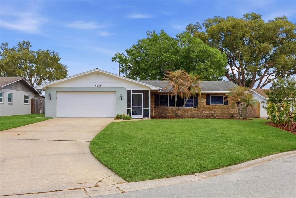 Photo of 5525 Chenault Avenue, Edgewood, FL 32839 (MLS # O6387629)