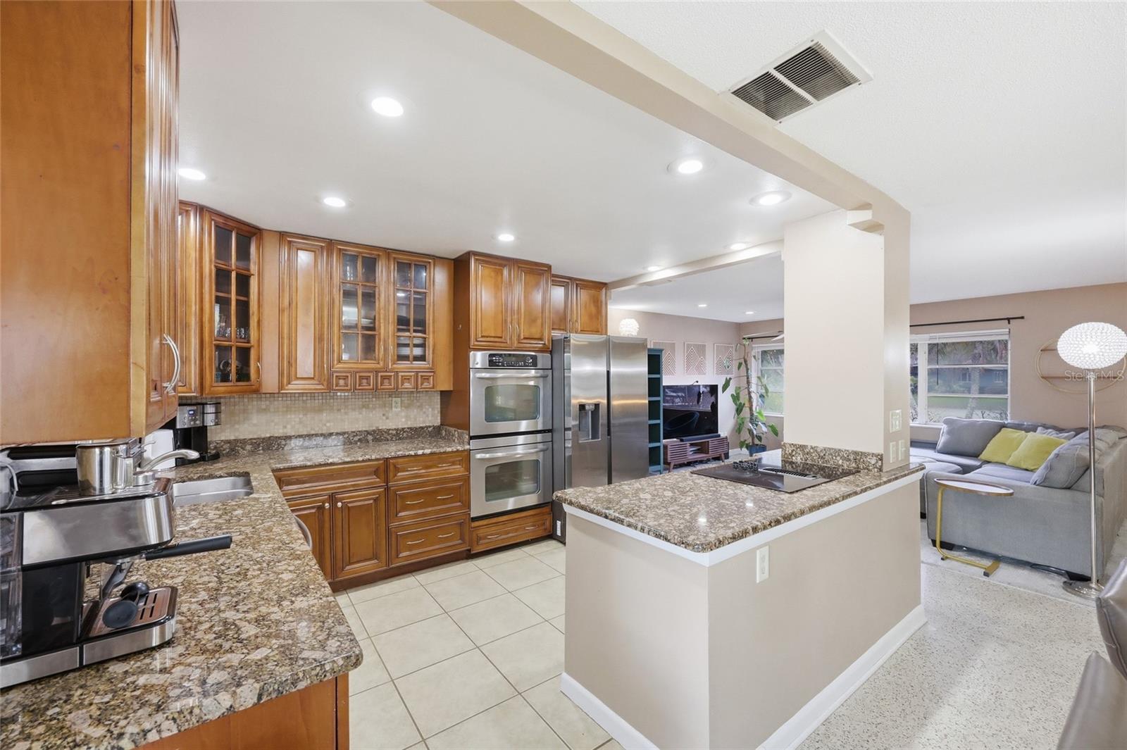 LAKE MARY COURT - Residential