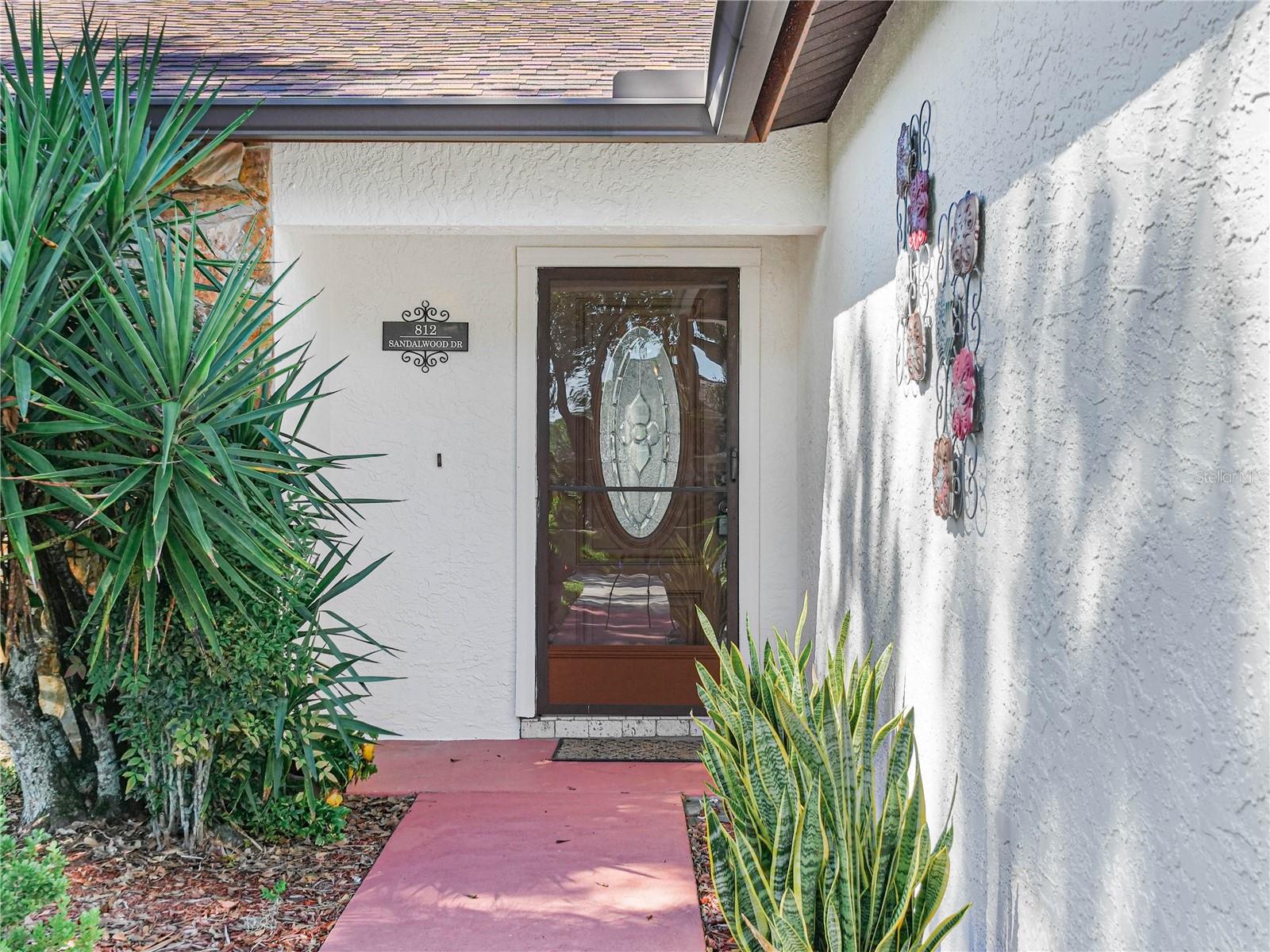 812 SANDALWOOD DRIVE