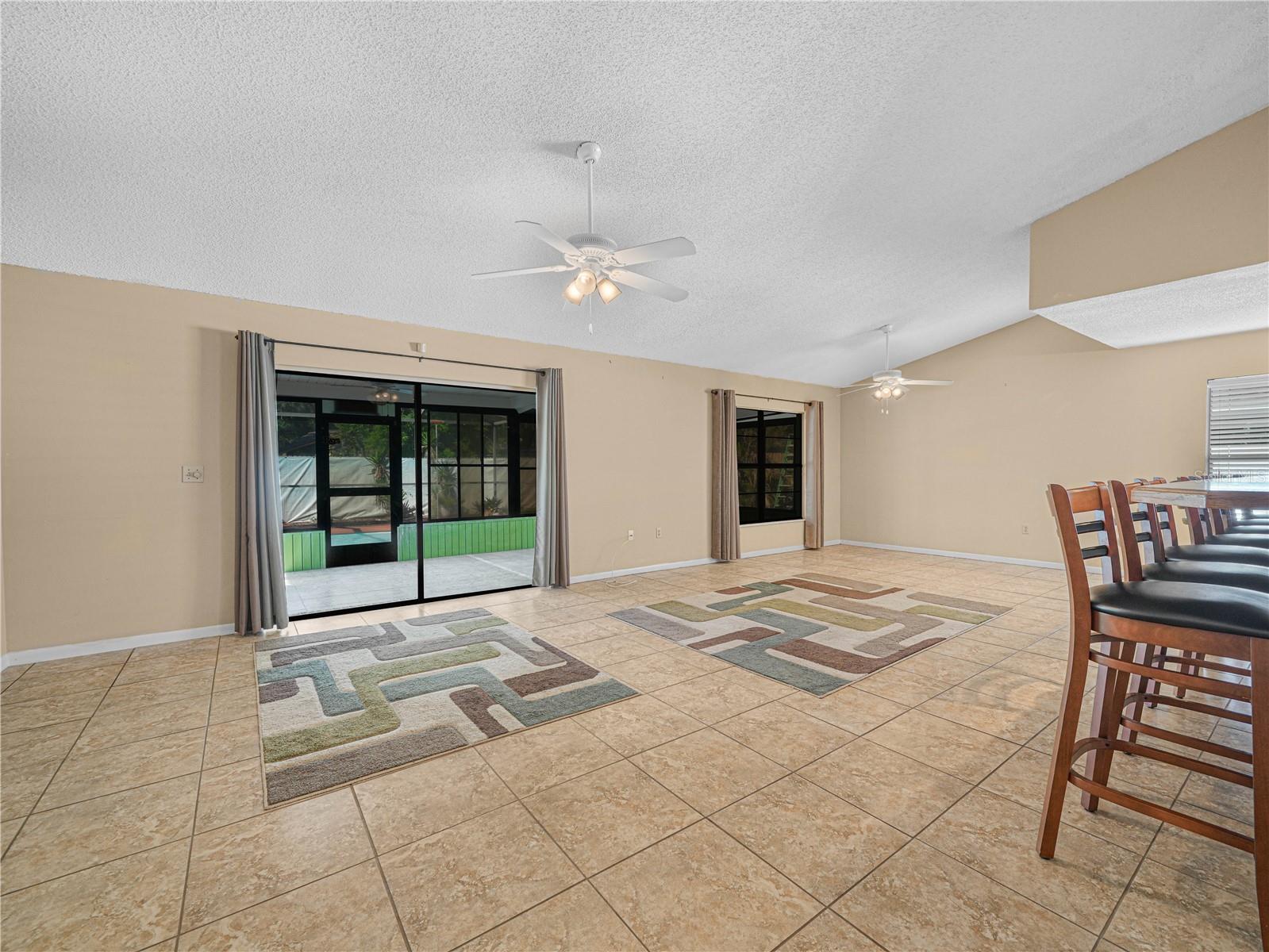 812 SANDALWOOD DRIVE