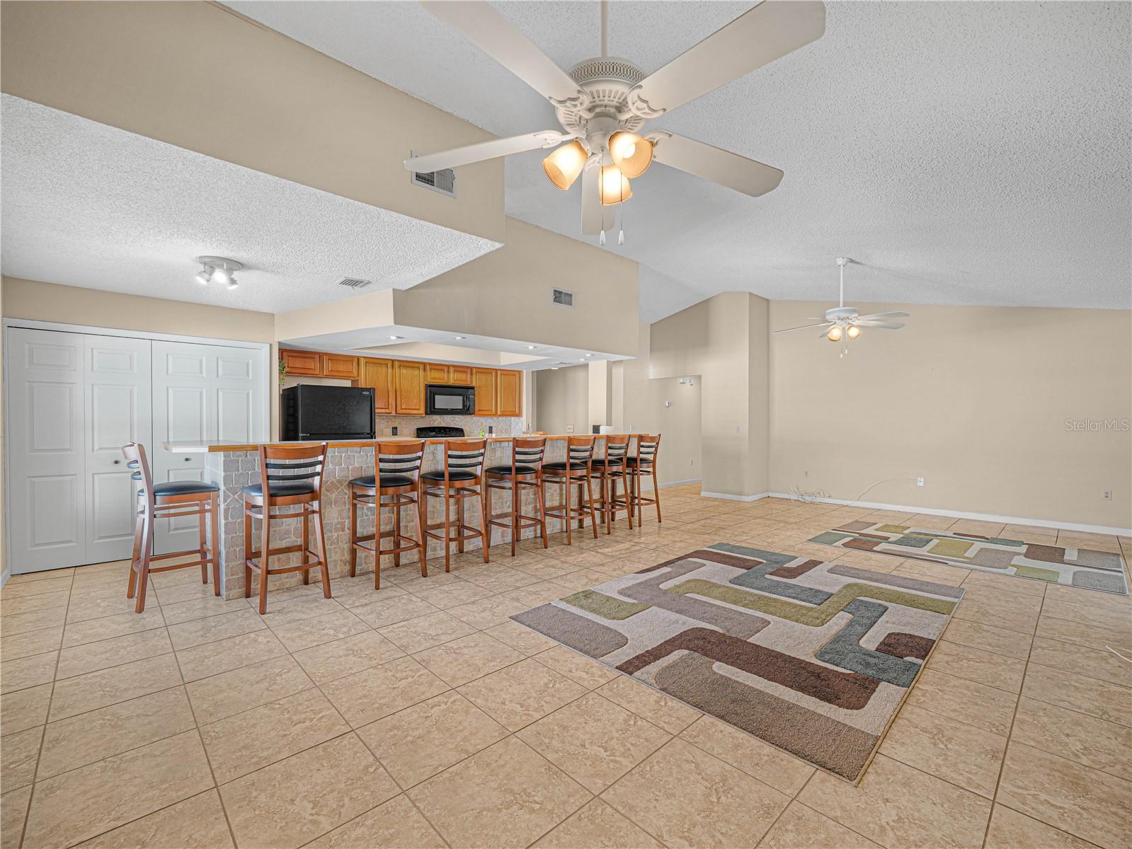 812 SANDALWOOD DRIVE
