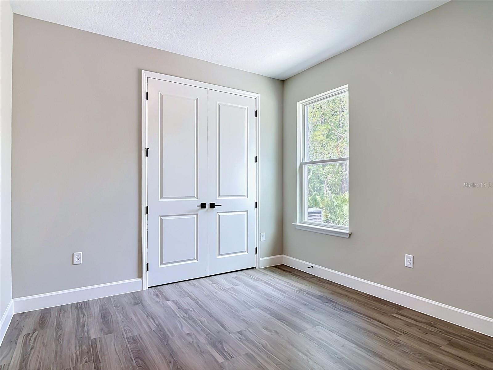 ROYAL TRAILS UNIT 01 - Residential