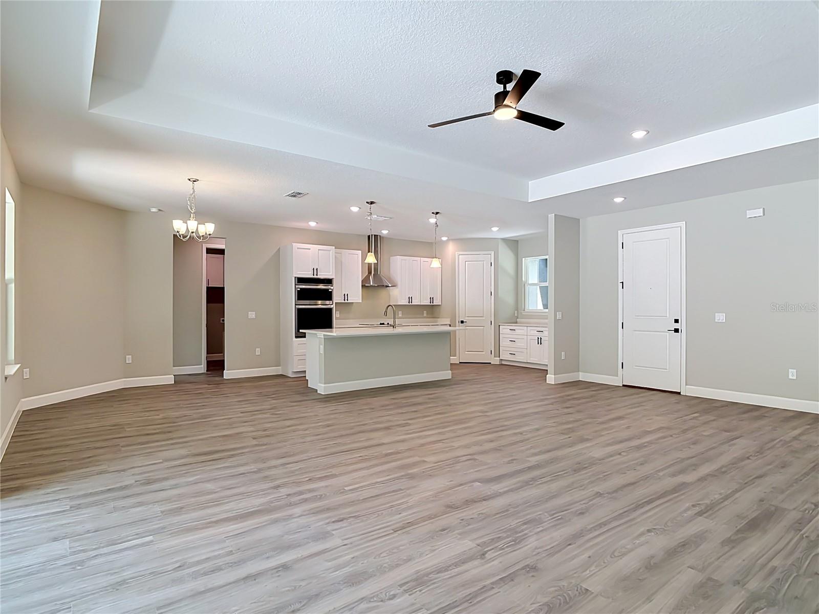 ROYAL TRAILS UNIT 01 - Residential