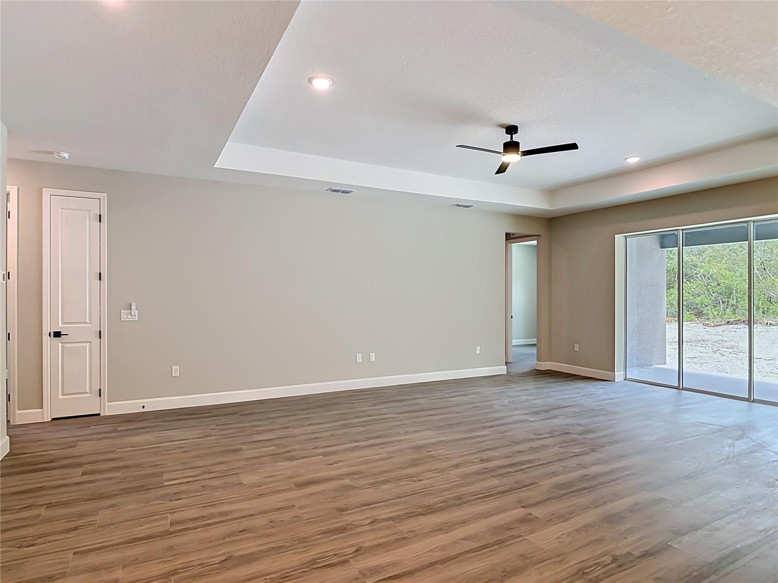 ROYAL TRAILS UNIT 01 - Residential