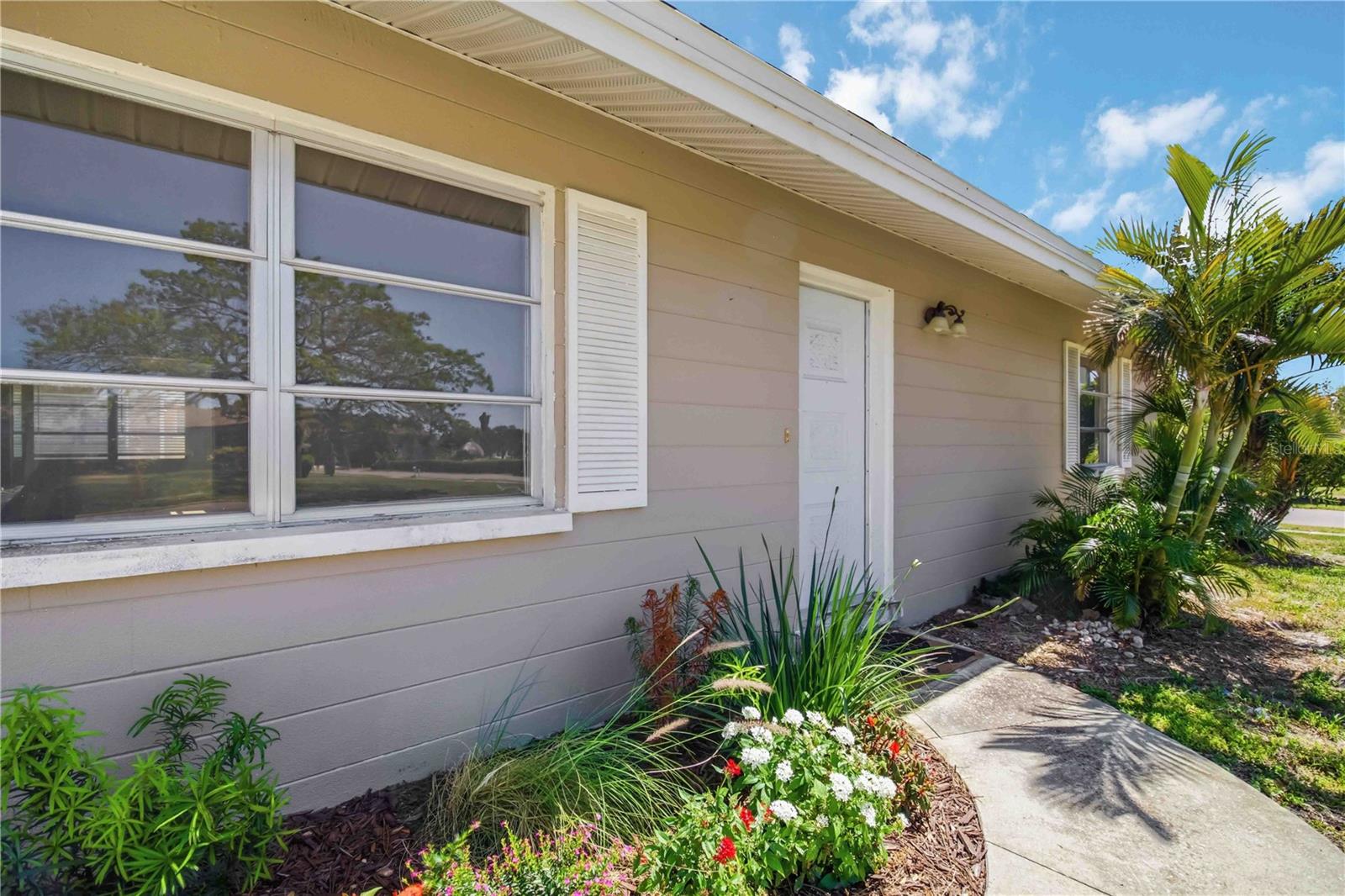 WHITFIELD ESTATES ON SARASOTA BAY I - Residential Lease