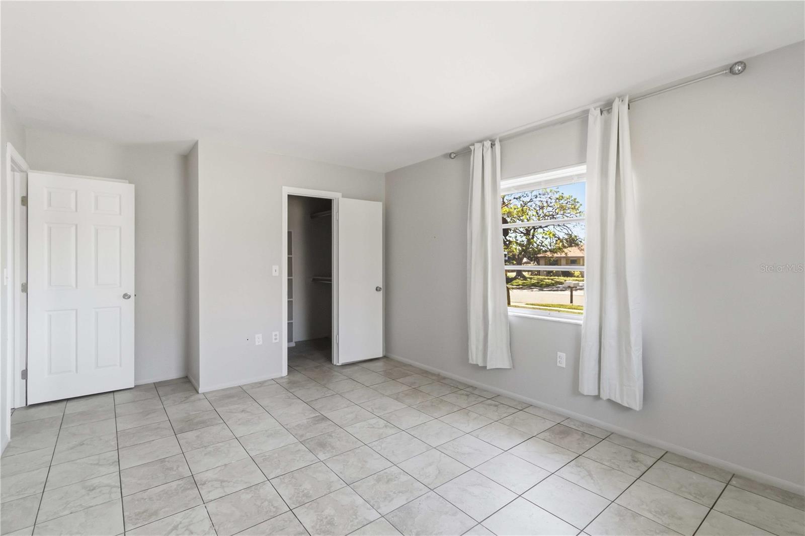 WHITFIELD ESTATES ON SARASOTA BAY I - Residential Lease