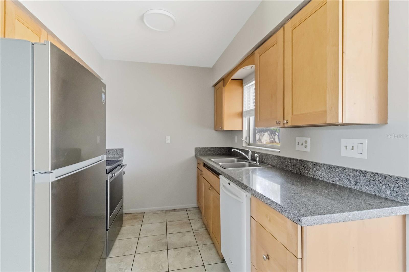 WHITFIELD ESTATES ON SARASOTA BAY I - Residential Lease