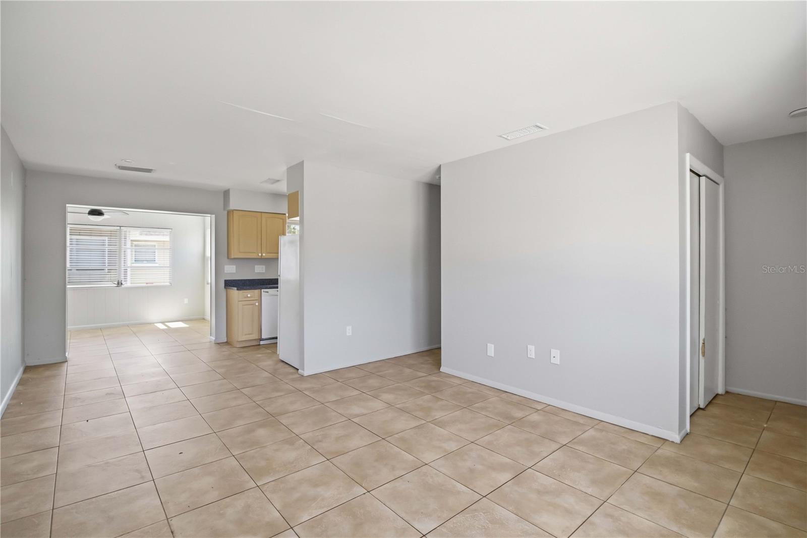 WHITFIELD ESTATES ON SARASOTA BAY I - Residential Lease