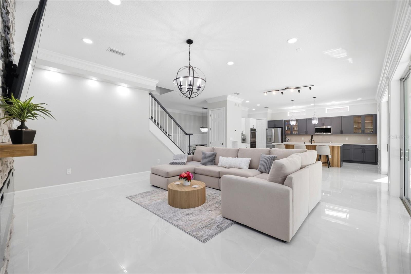 GRAND HAMPTON PH 4 - Residential