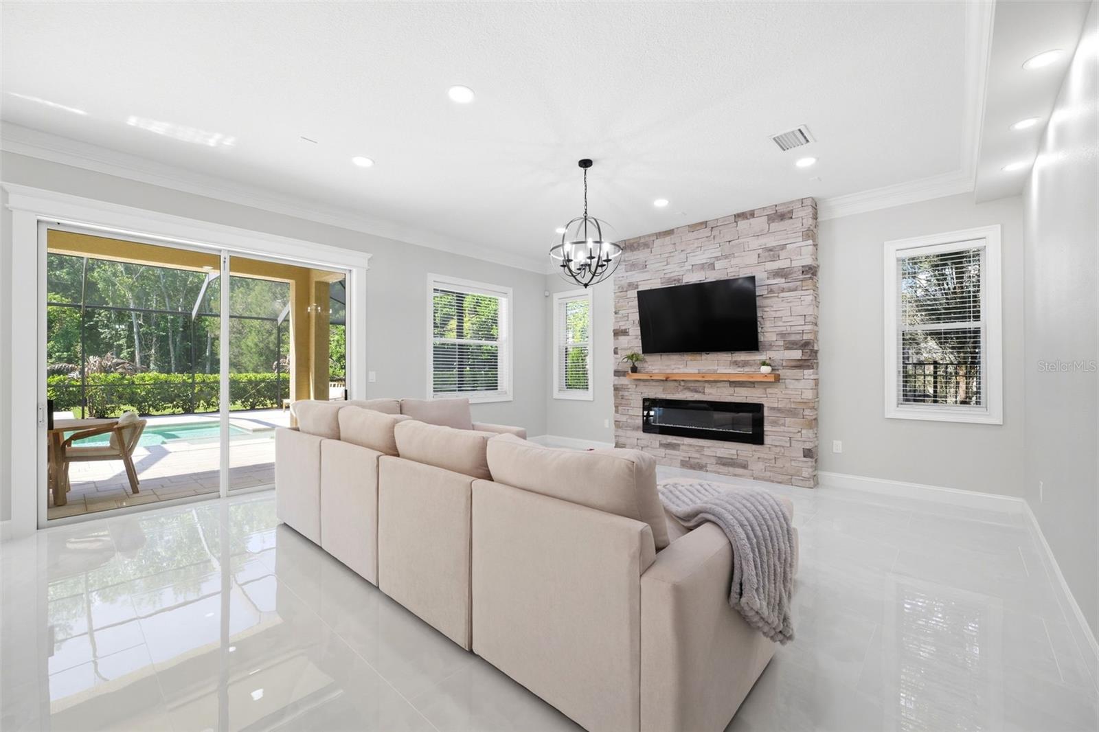 GRAND HAMPTON PH 4 - Residential