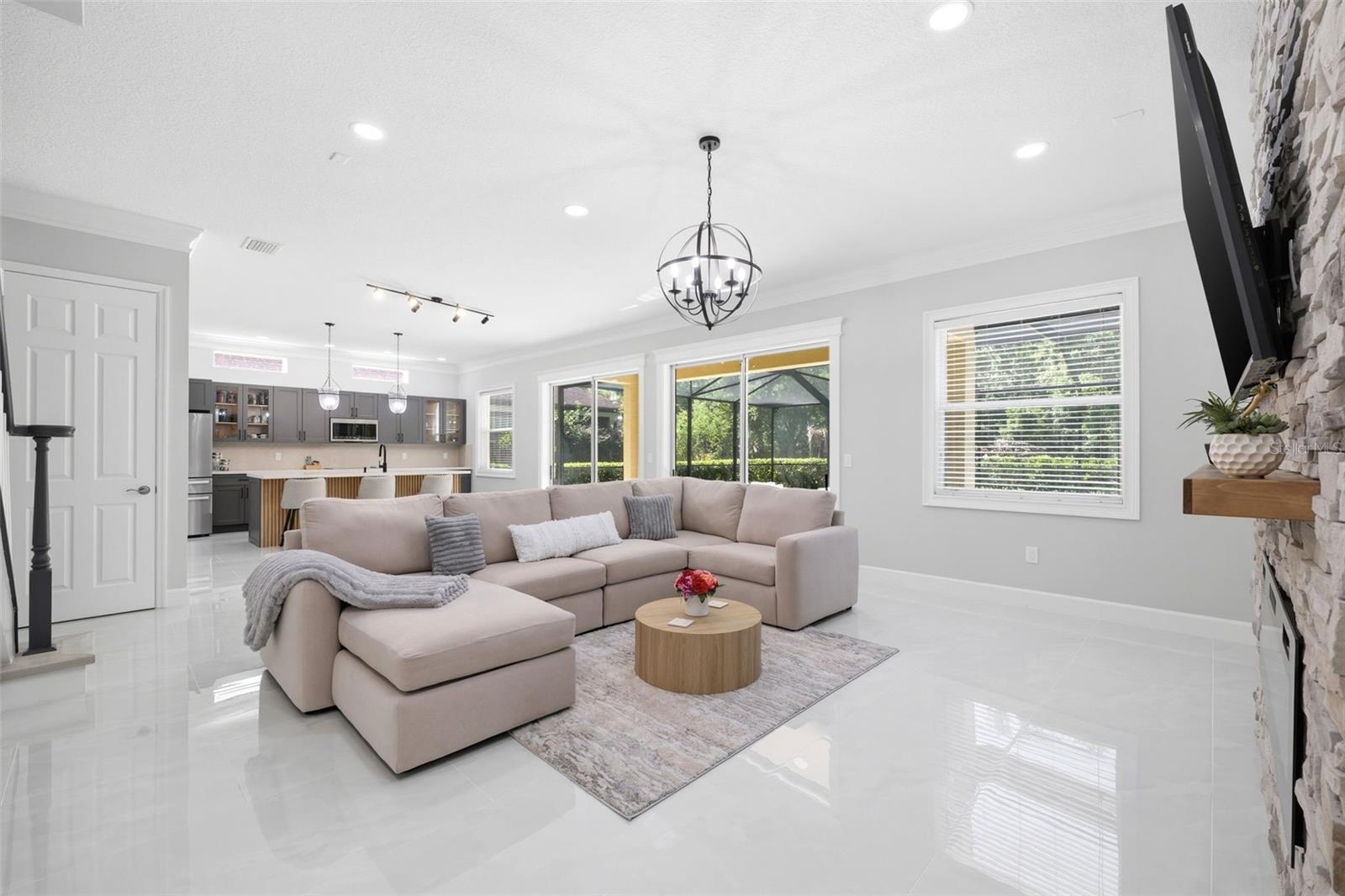 GRAND HAMPTON PH 4 - Residential