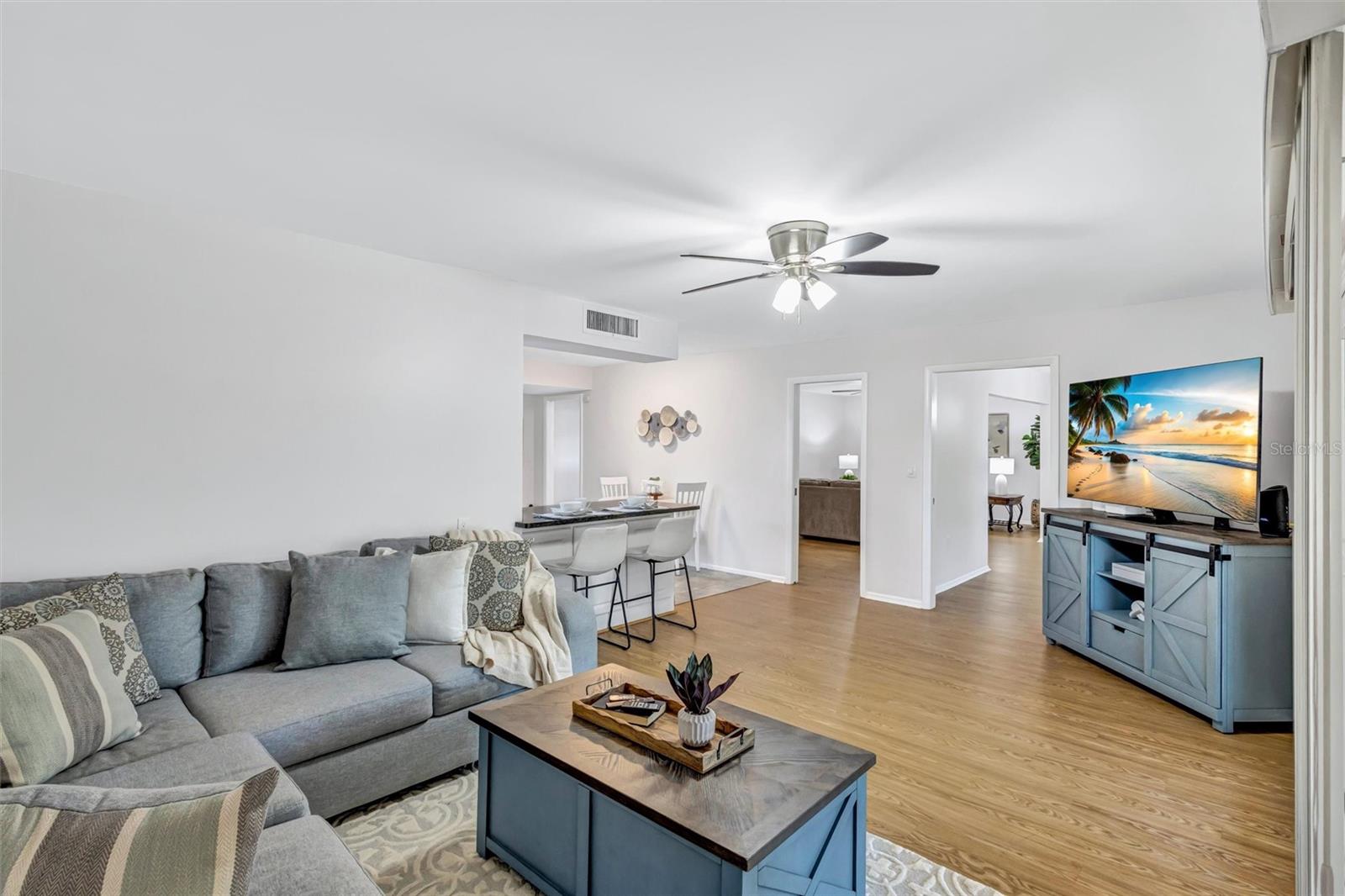 DEL WEBBS SUN CITY FLORIDA UN - Residential