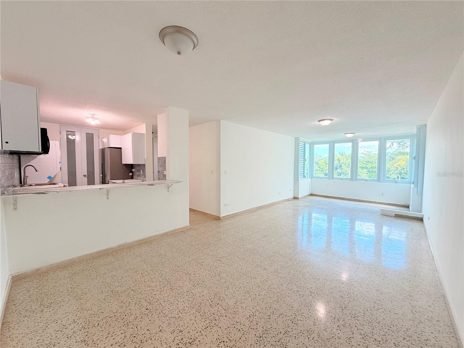 Cond. Laguna Gardens 2 AVE LAGUNA 3D