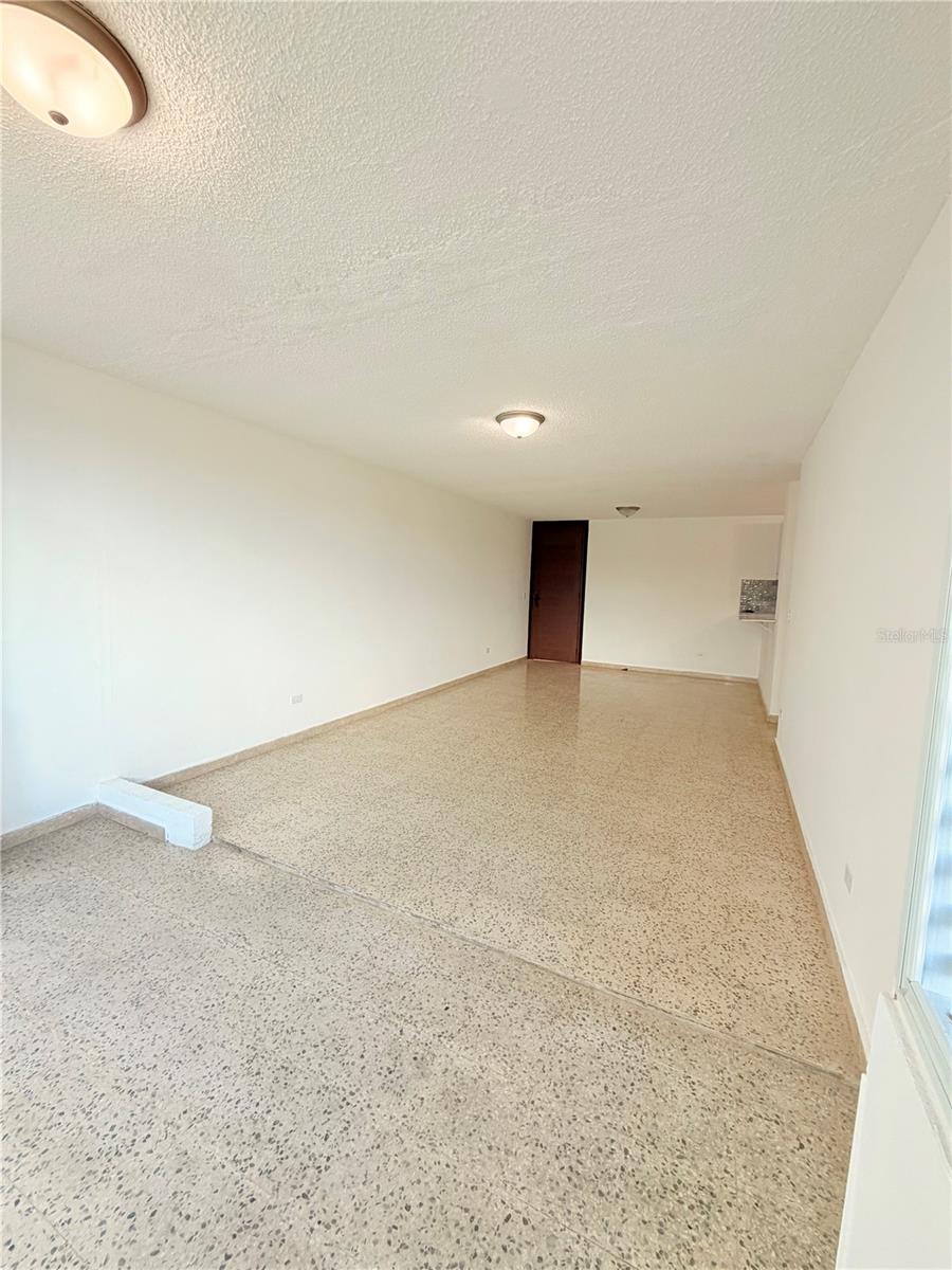 Cond. Laguna Gardens 2 AVE LAGUNA 3D