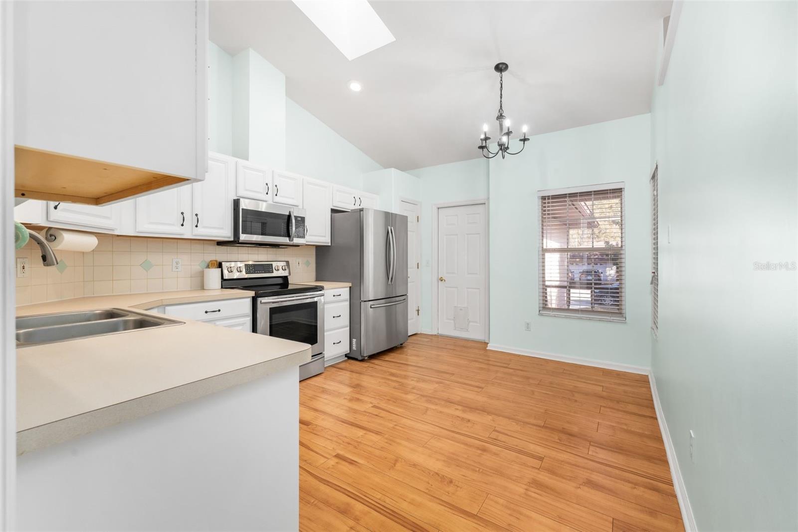 HAMILTON POND - Residential