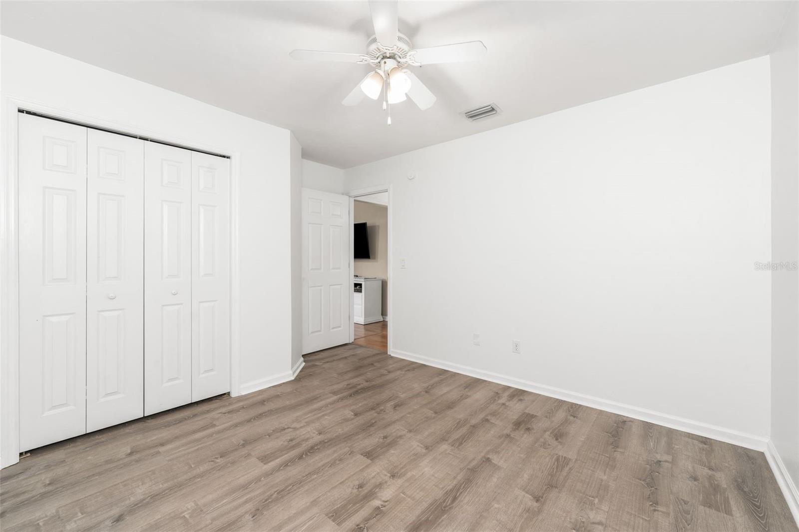 HAMILTON POND - Residential