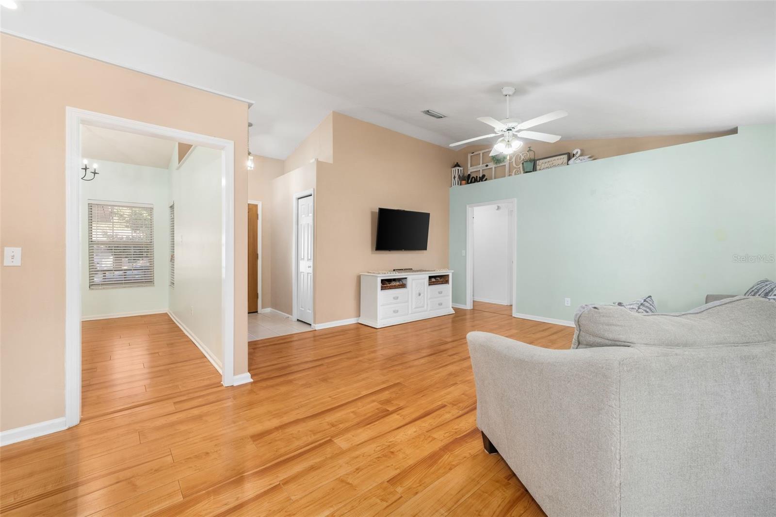 HAMILTON POND - Residential