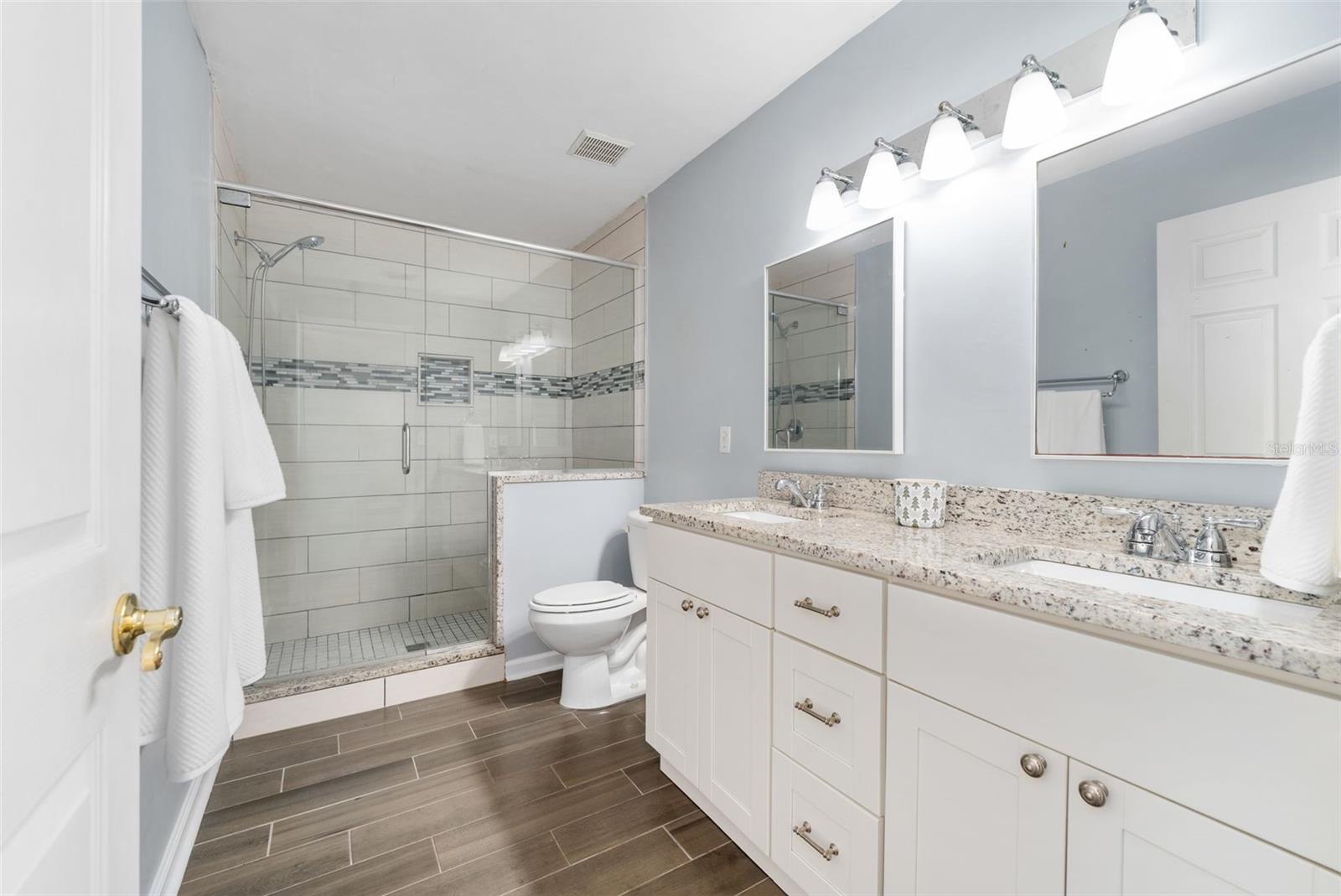 HAMILTON POND - Residential