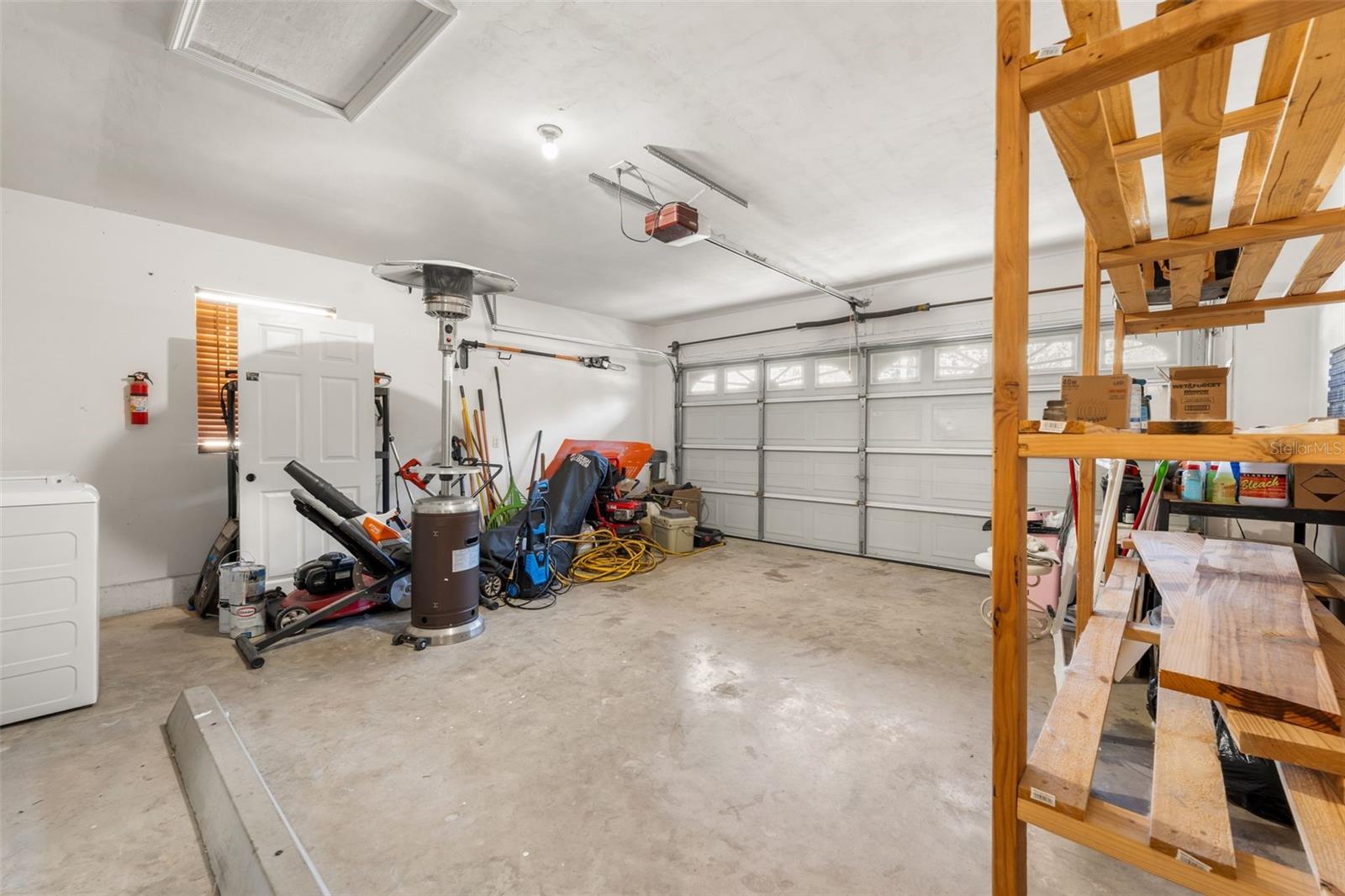 HAMILTON POND - Residential