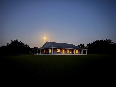 Tiny photo for 3650 SE 165th Avenue, Morriston, FL 32668 (MLS # OM714240)