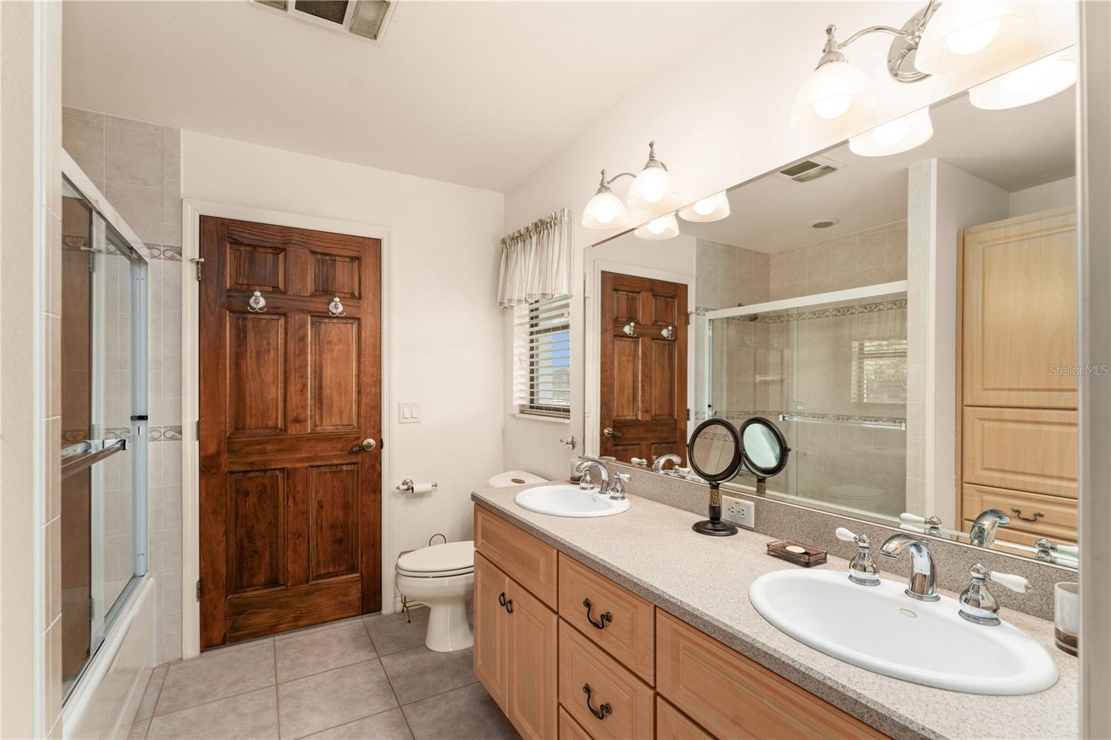 RED TAIL AIRSTRIP - Residential