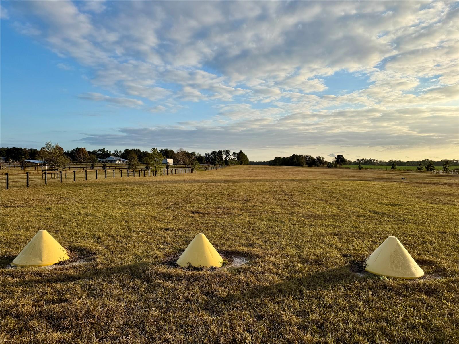 RED TAIL AIRSTRIP - Residential