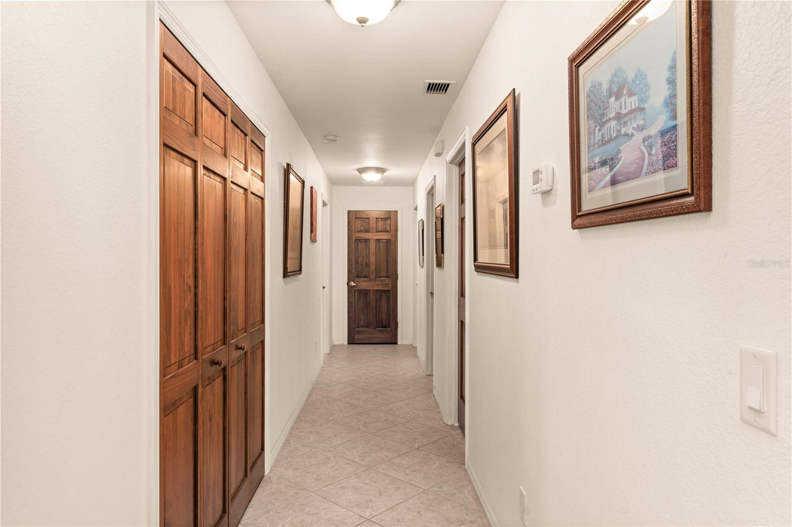 RED TAIL AIRSTRIP - Residential