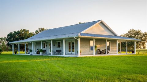 Tiny photo for 3650 SE 165th Avenue, Morriston, FL 32668 (MLS # OM714240)