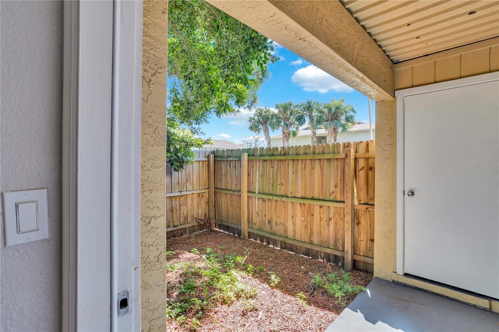 THE HAMPTONS AT BRANDON A CONDO - Residential