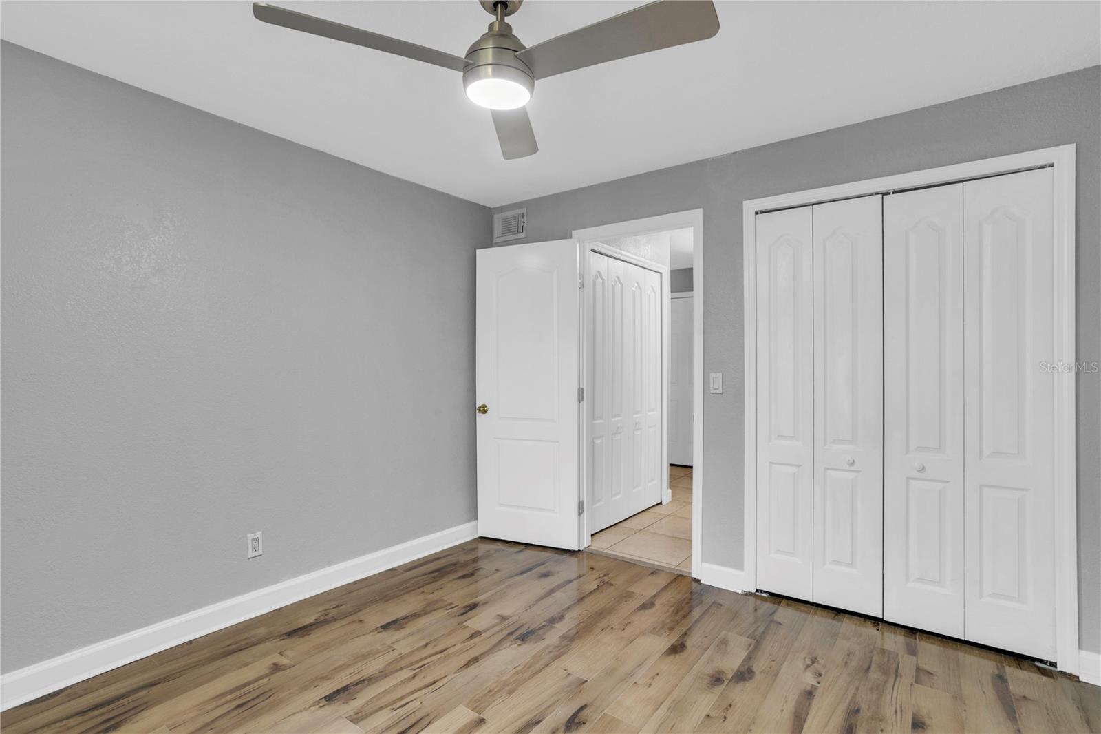 THE HAMPTONS AT BRANDON A CONDO - Residential