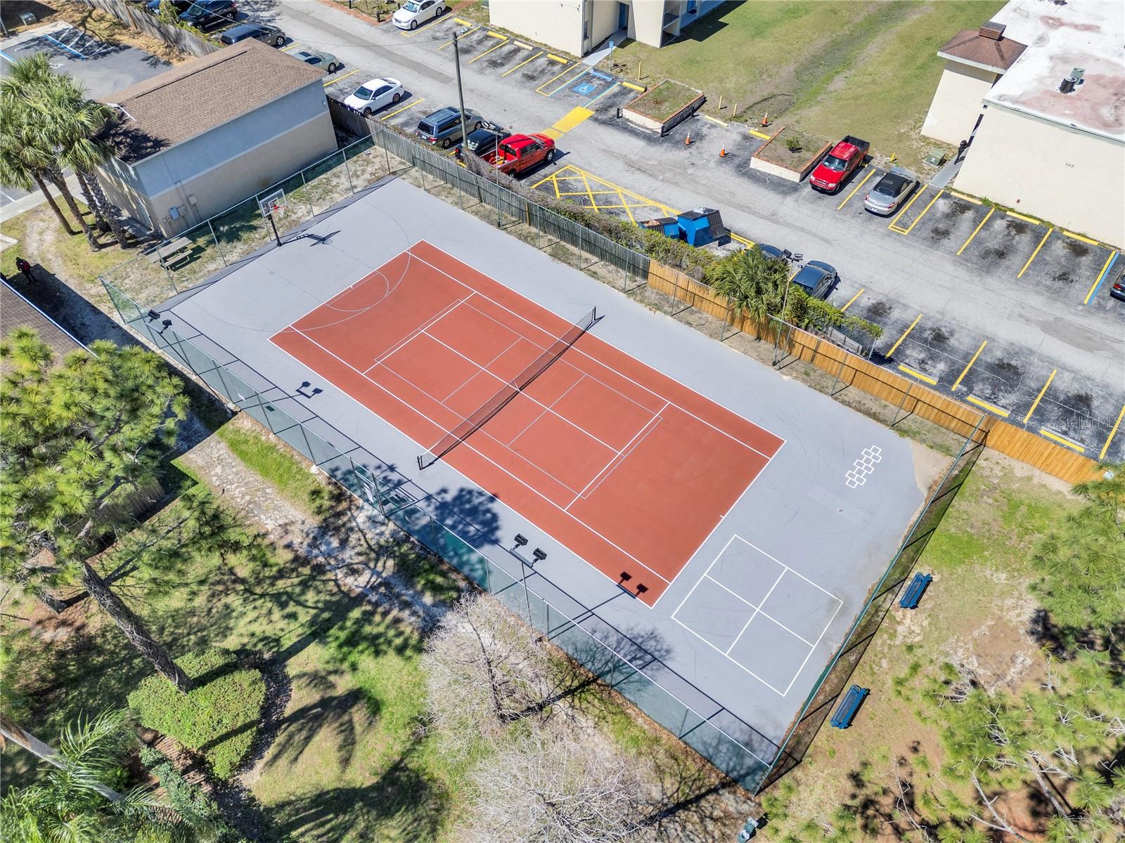 THE HAMPTONS AT BRANDON A CONDO - Residential