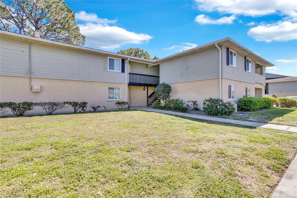 Photo of 209 Red Cedar Place #209, Brandon, FL 33510 (MLS # TB8489602)