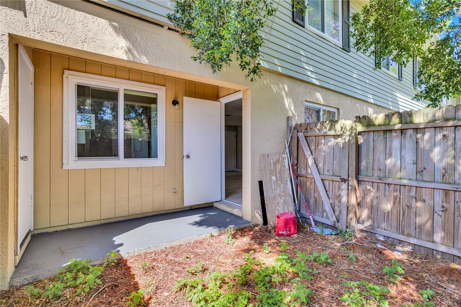 THE HAMPTONS AT BRANDON A CONDO - Residential