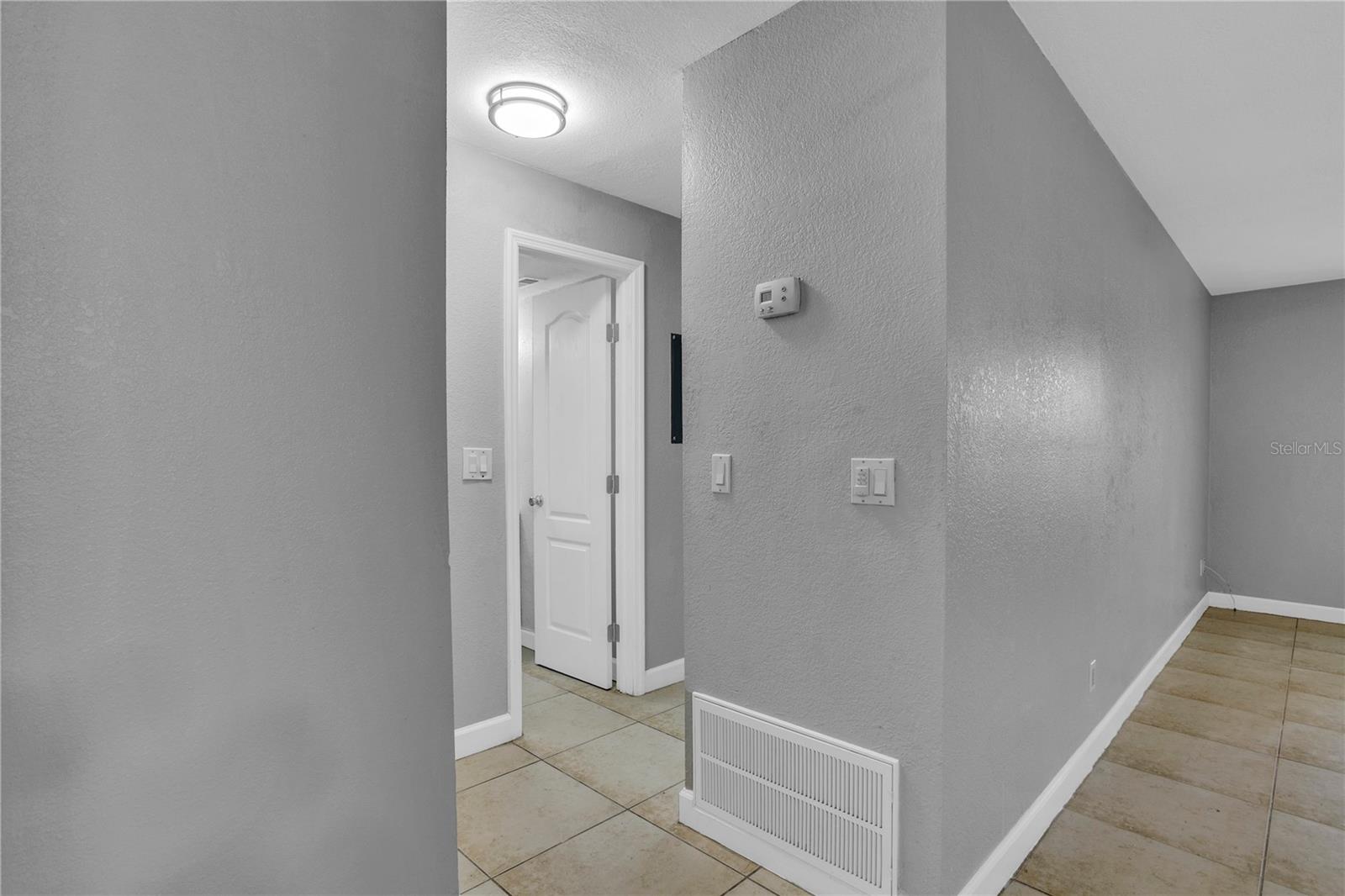 THE HAMPTONS AT BRANDON A CONDO - Residential