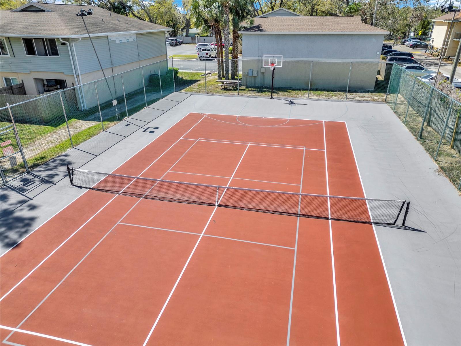 THE HAMPTONS AT BRANDON A CONDO - Residential