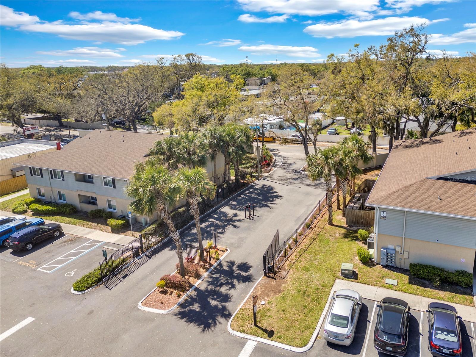 THE HAMPTONS AT BRANDON A CONDO - Residential